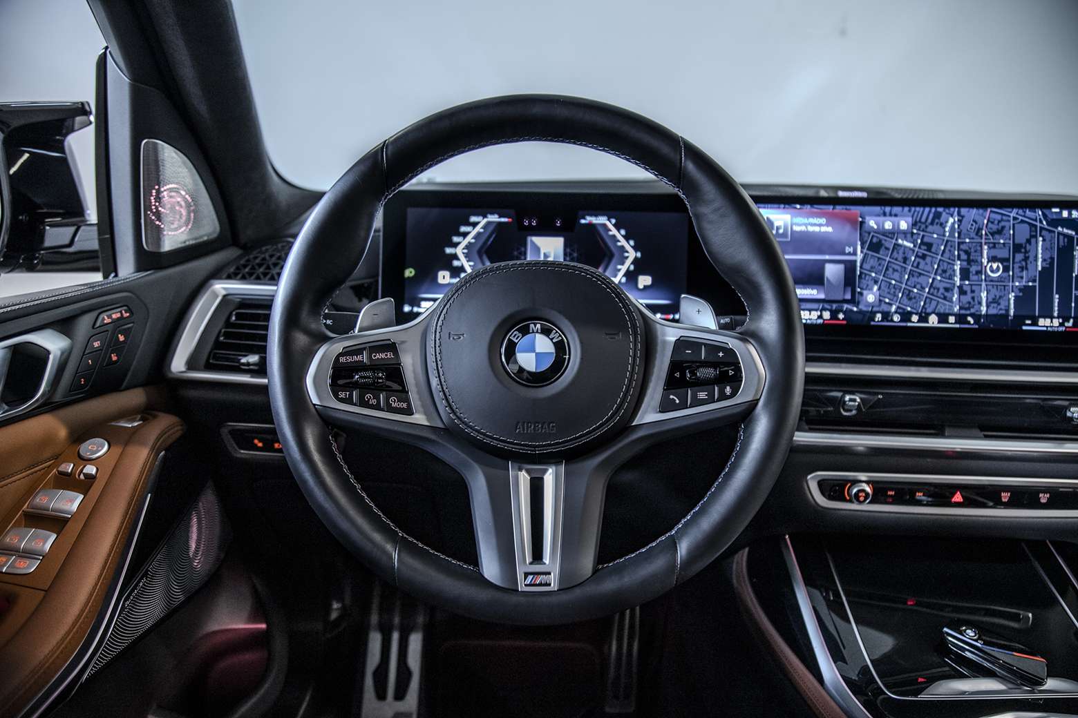 X7 M60i — foto 10