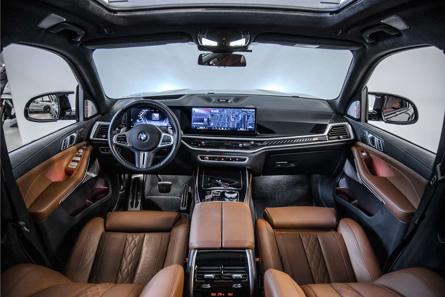 X7 M60i — foto 9