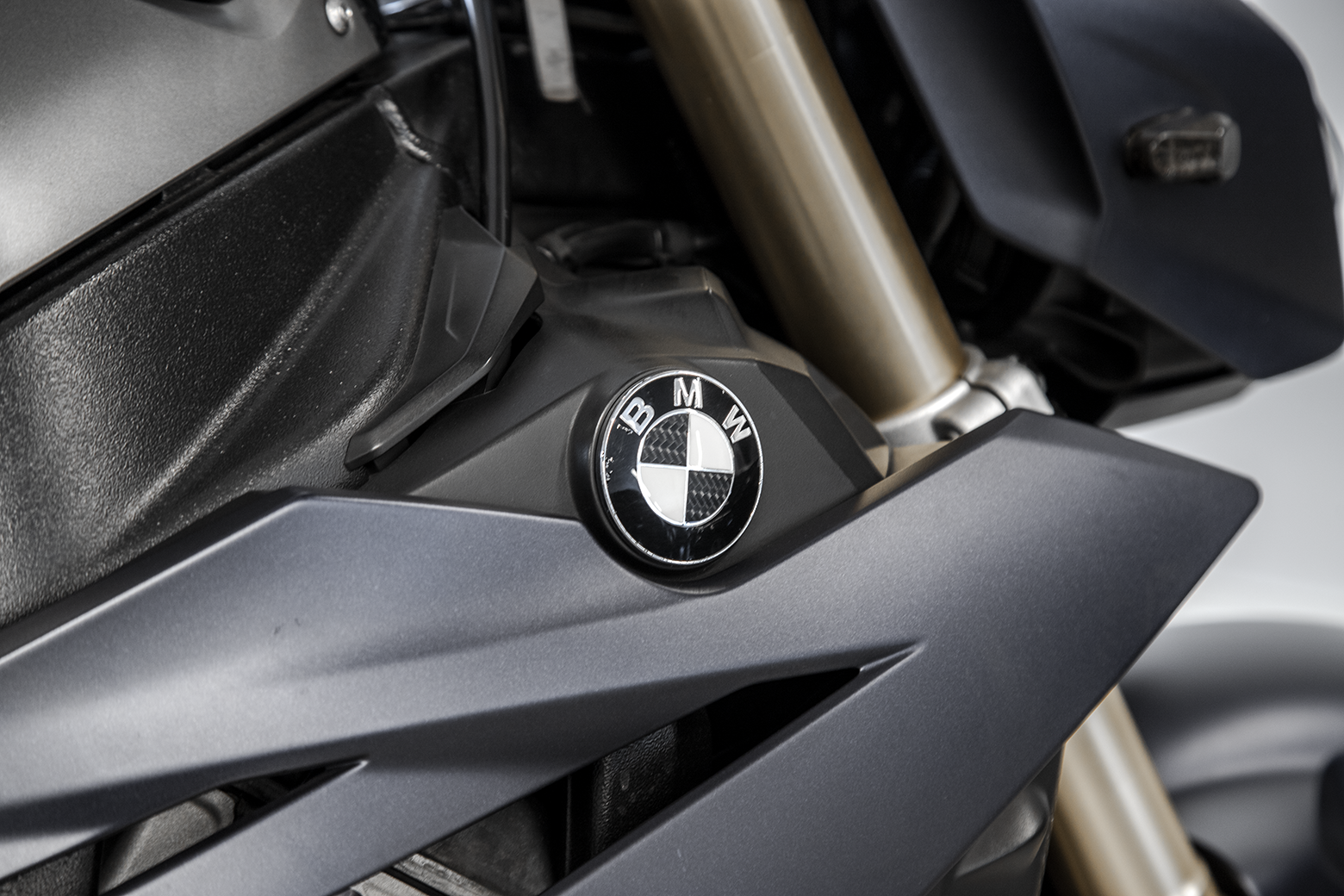 S-R1000 R — foto 14