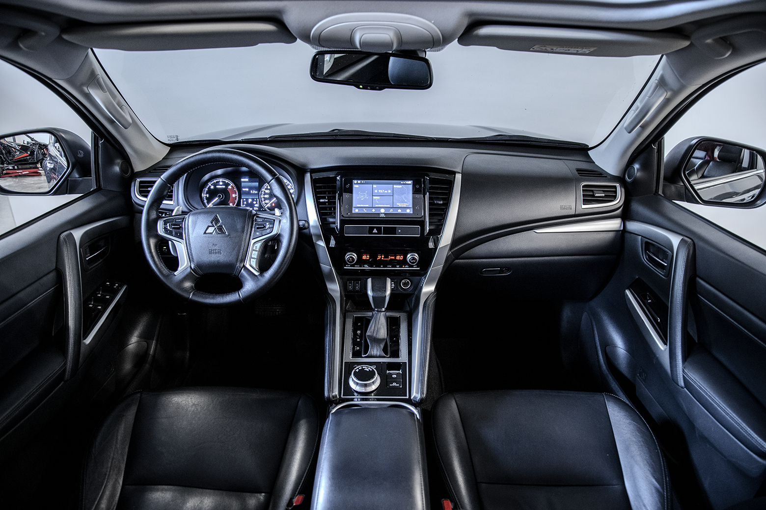 Pajero Sport HPE-S — foto 8