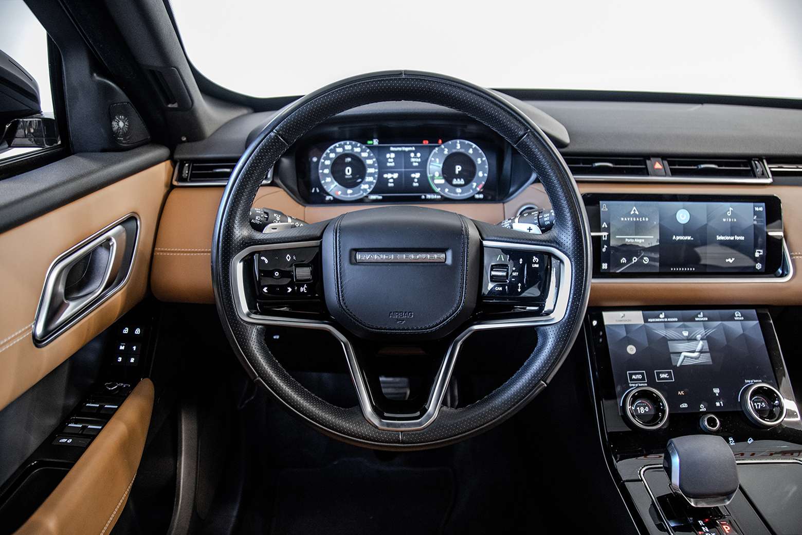 Range Rover Velar R-dynamic HSE P400E — foto 9