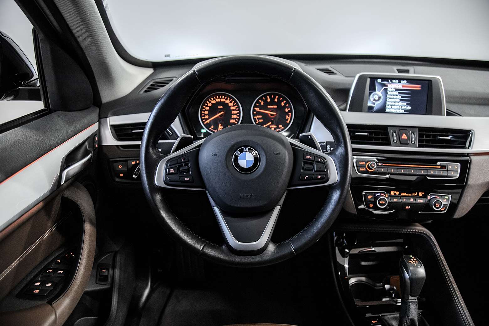 X1 xDrive25i Sport — foto 19