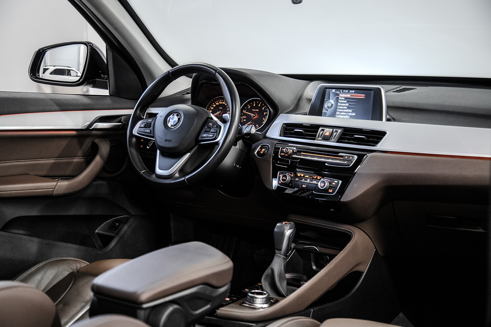 X1 xDrive25i Sport — foto 13