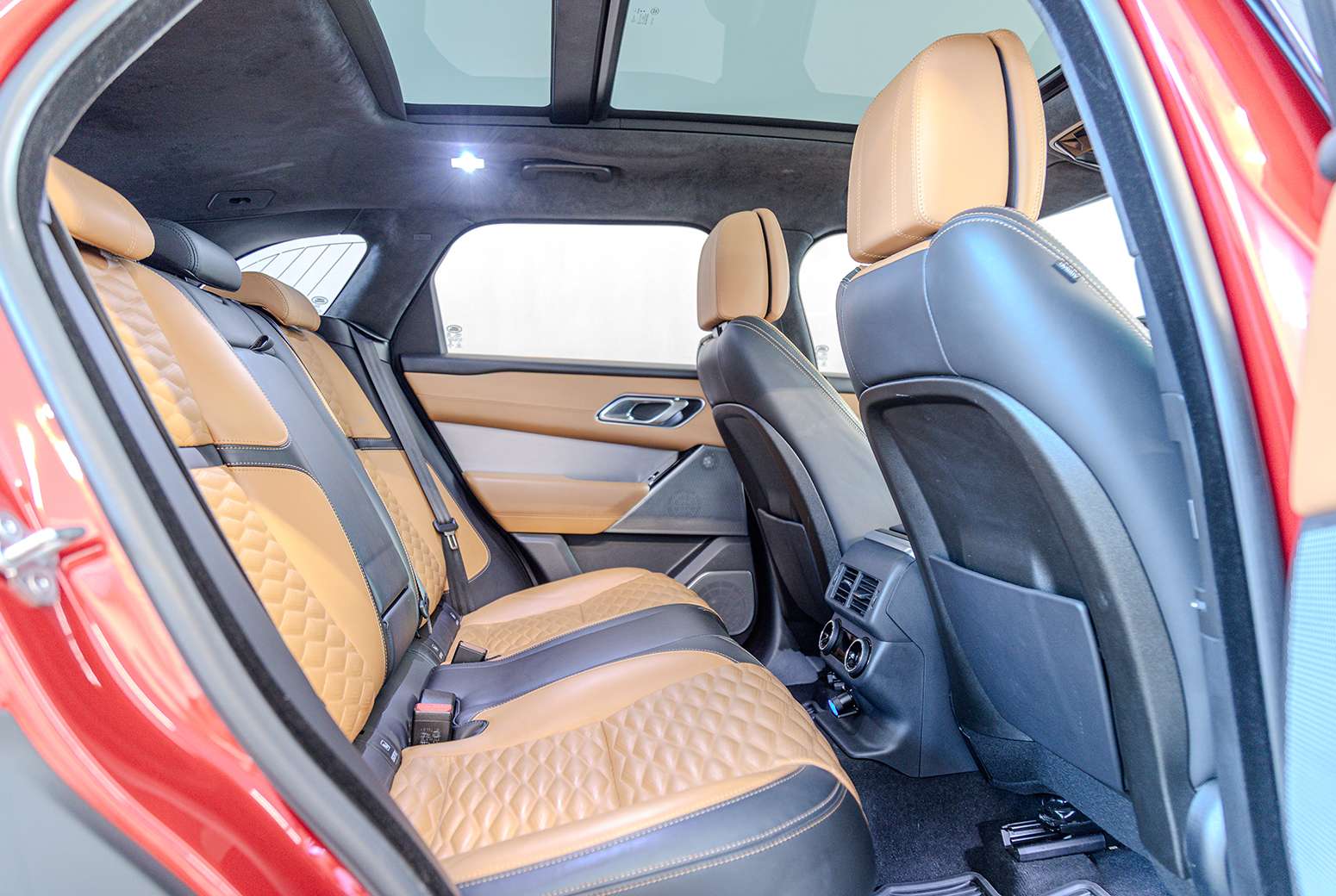 RR Velar P550 SV Autobiography — foto 7