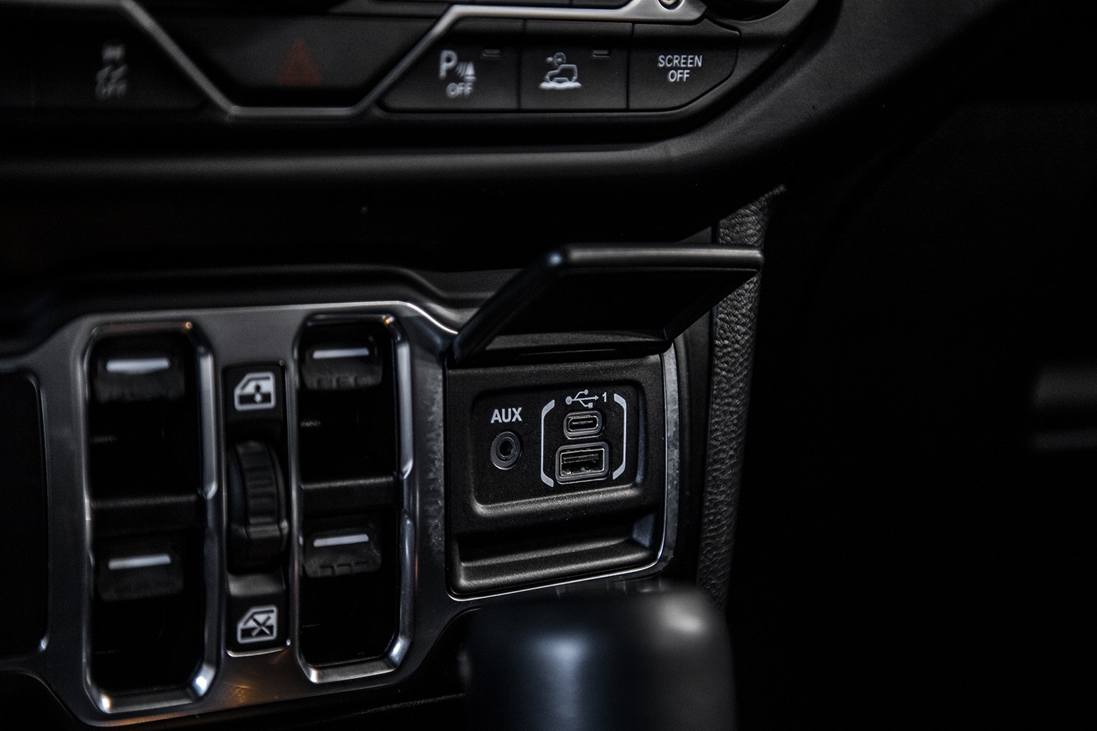 Wrangler Sahara Unlimited Overland — foto 14