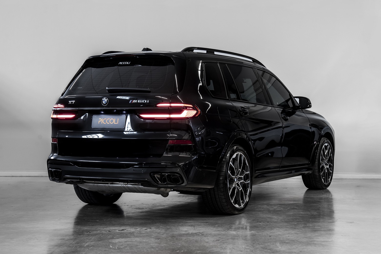 X7 M60i — foto 5