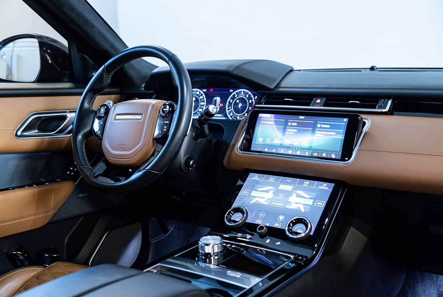 RR Velar P550 SV Autobiography — foto 10
