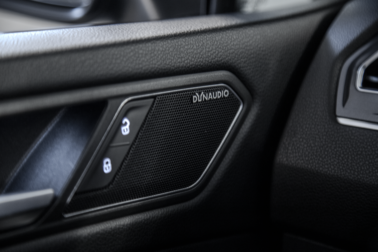 Tiguan TSI Allspace R-Line — foto 11
