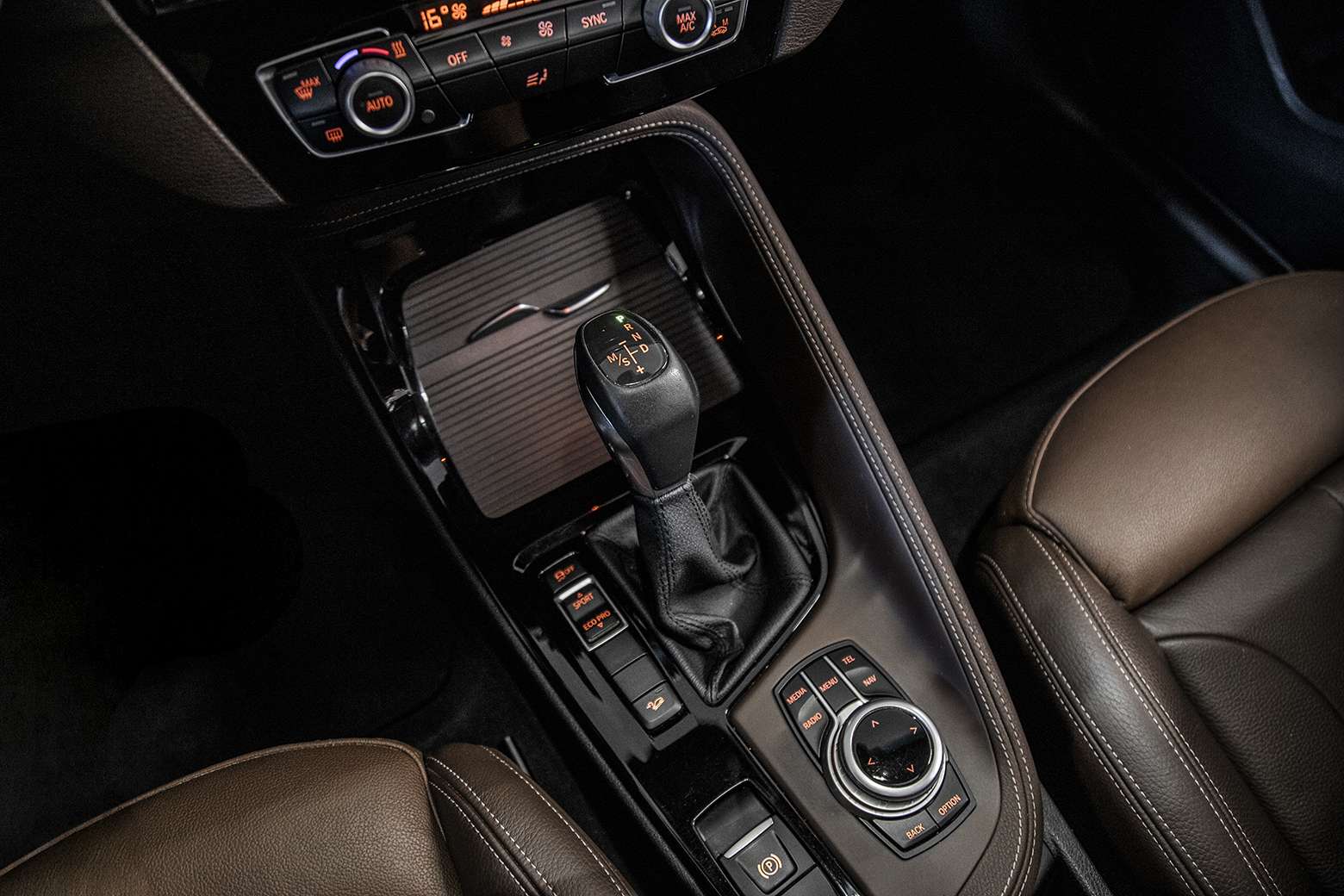 X1 xDrive25i Sport — foto 12