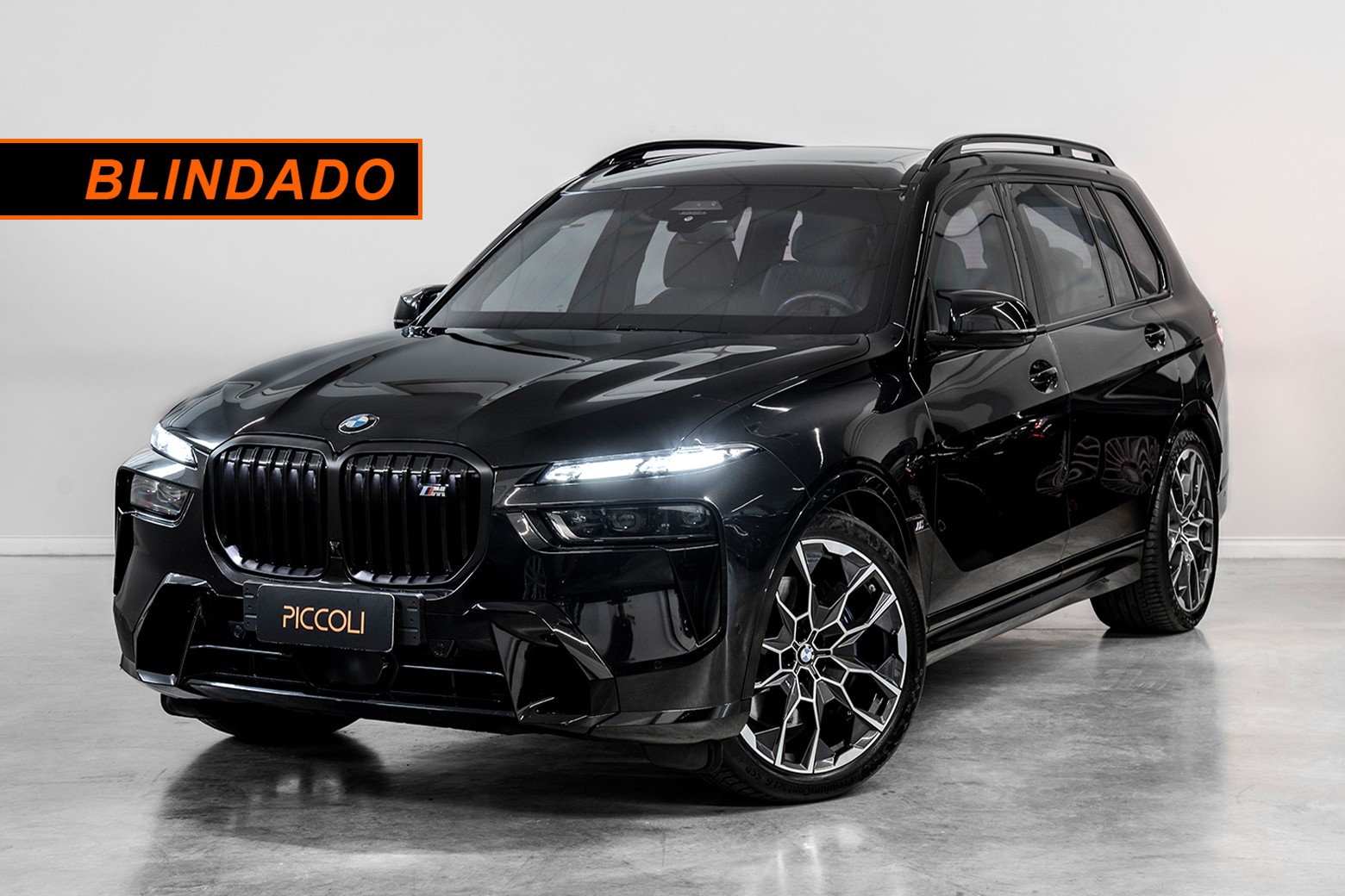 BMW X7 M60i 2024