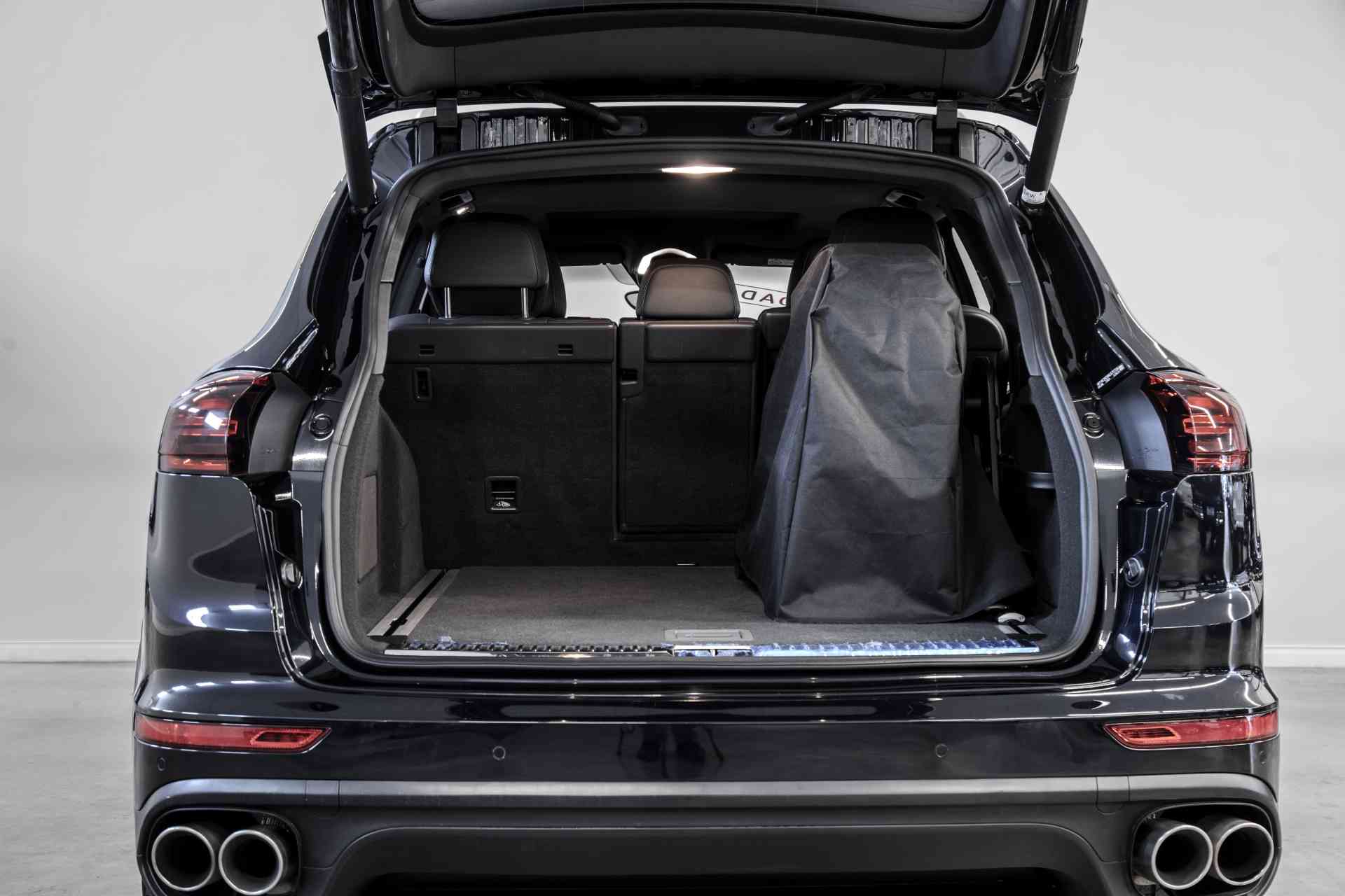 Cayenne  S E-hybrid — foto 17