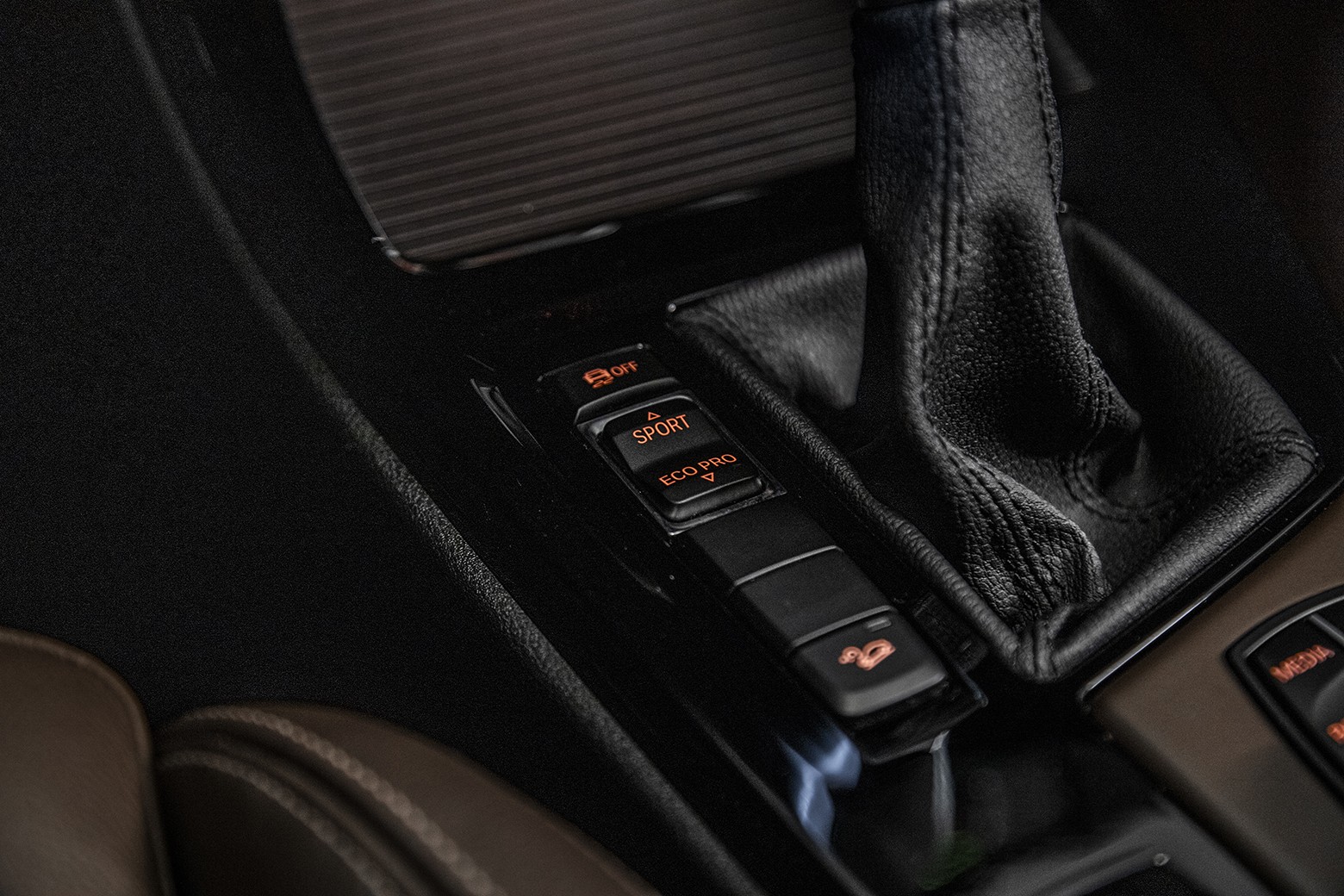 X1 xDrive25i Sport — foto 18